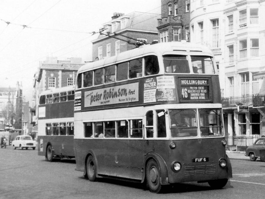  AEC 661T Weymann (H30/24R) 1939 года  (UK) (фото 2 из 3)